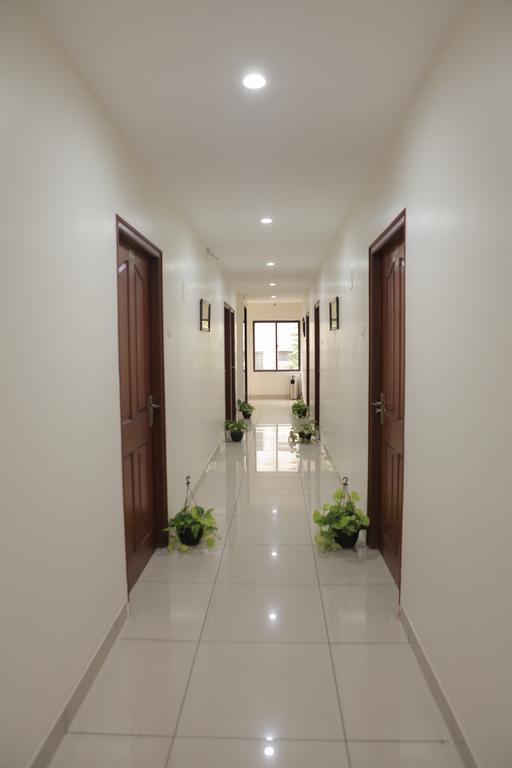 Our Nest Hotel Haiderabad Buitenkant foto