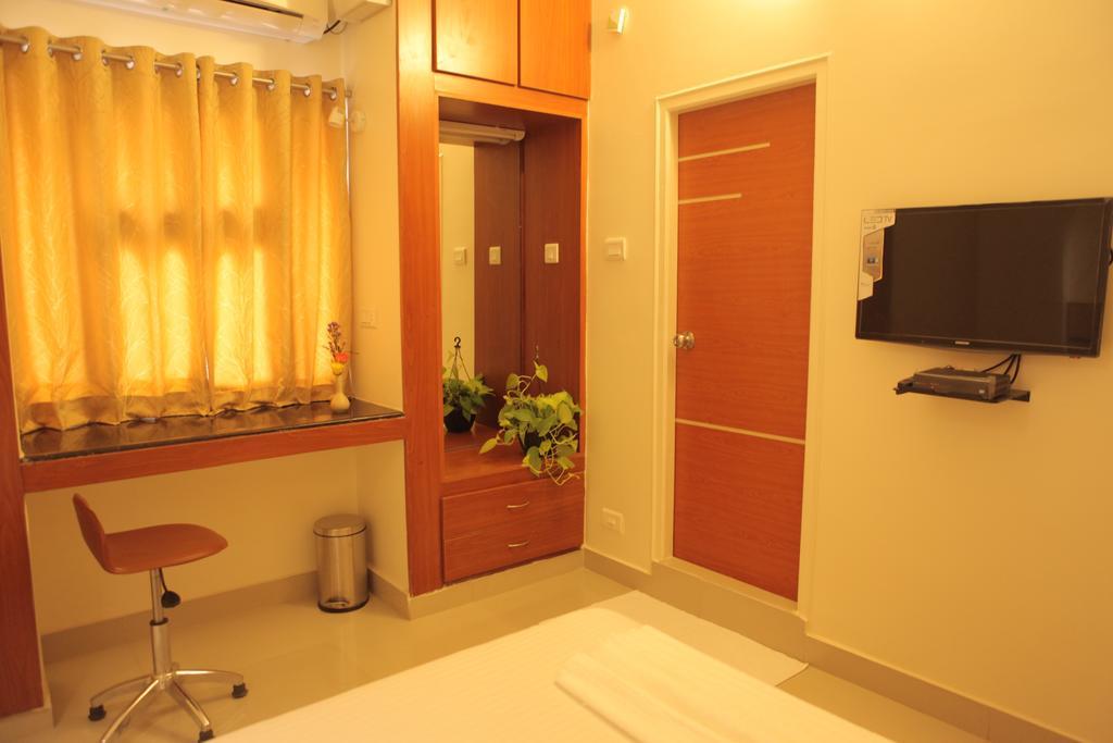 Our Nest Hotel Haiderabad Buitenkant foto