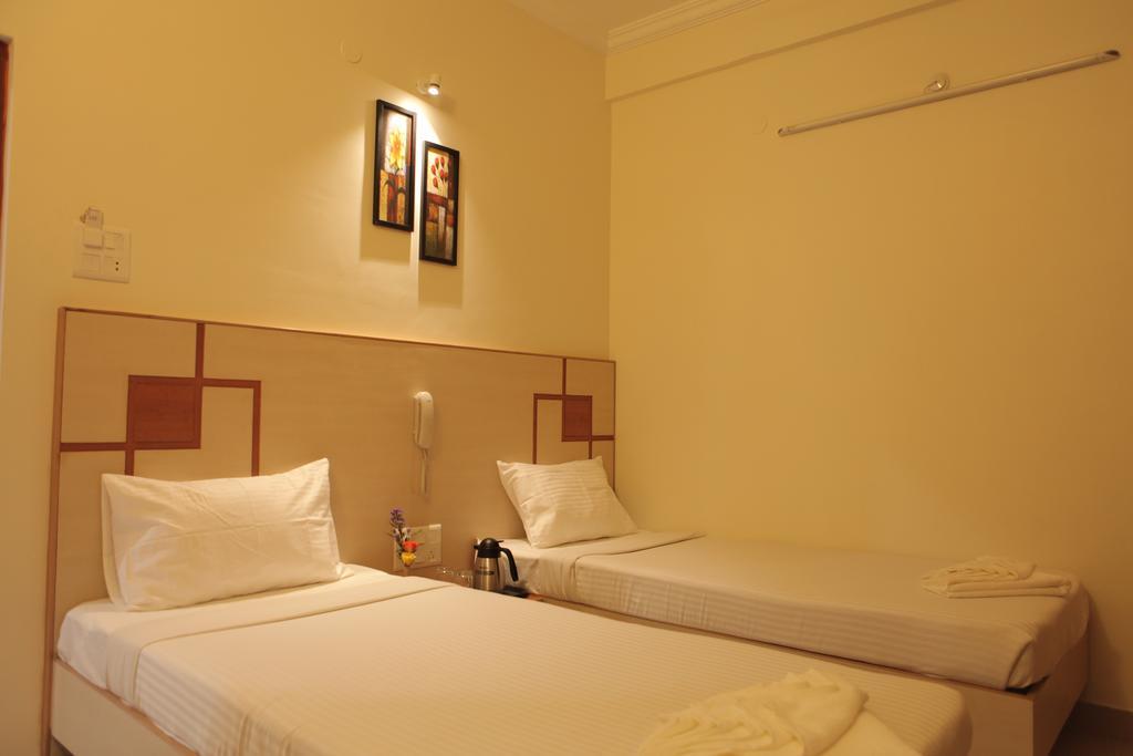 Our Nest Hotel Haiderabad Kamer foto