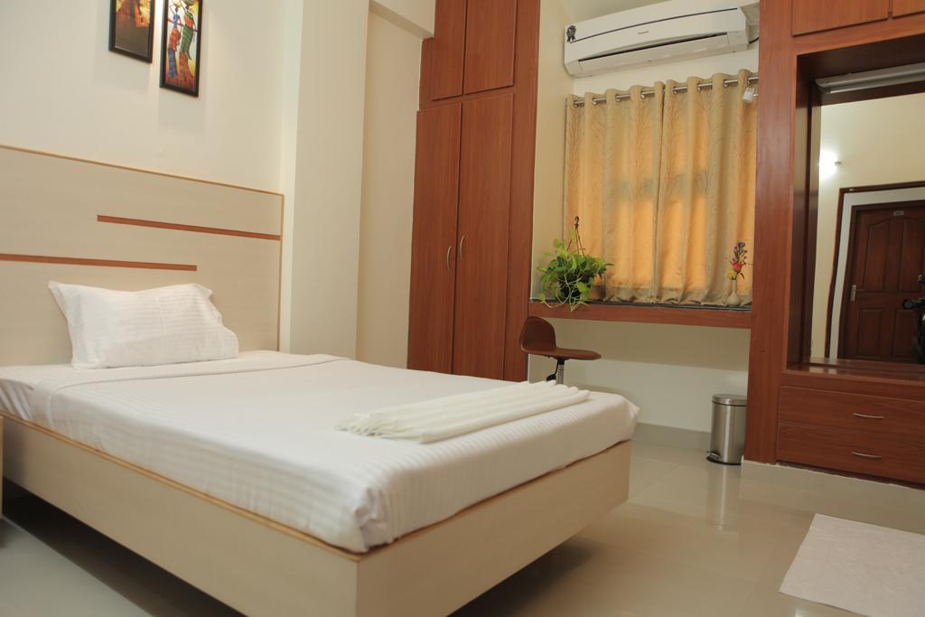 Our Nest Hotel Haiderabad Kamer foto
